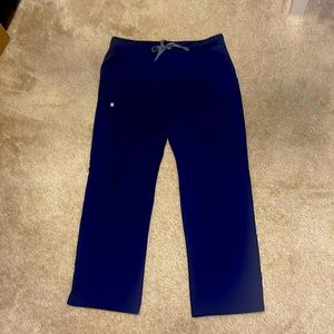 Figs brand Women’s cargo scrub pants in Kade. Navy blue.